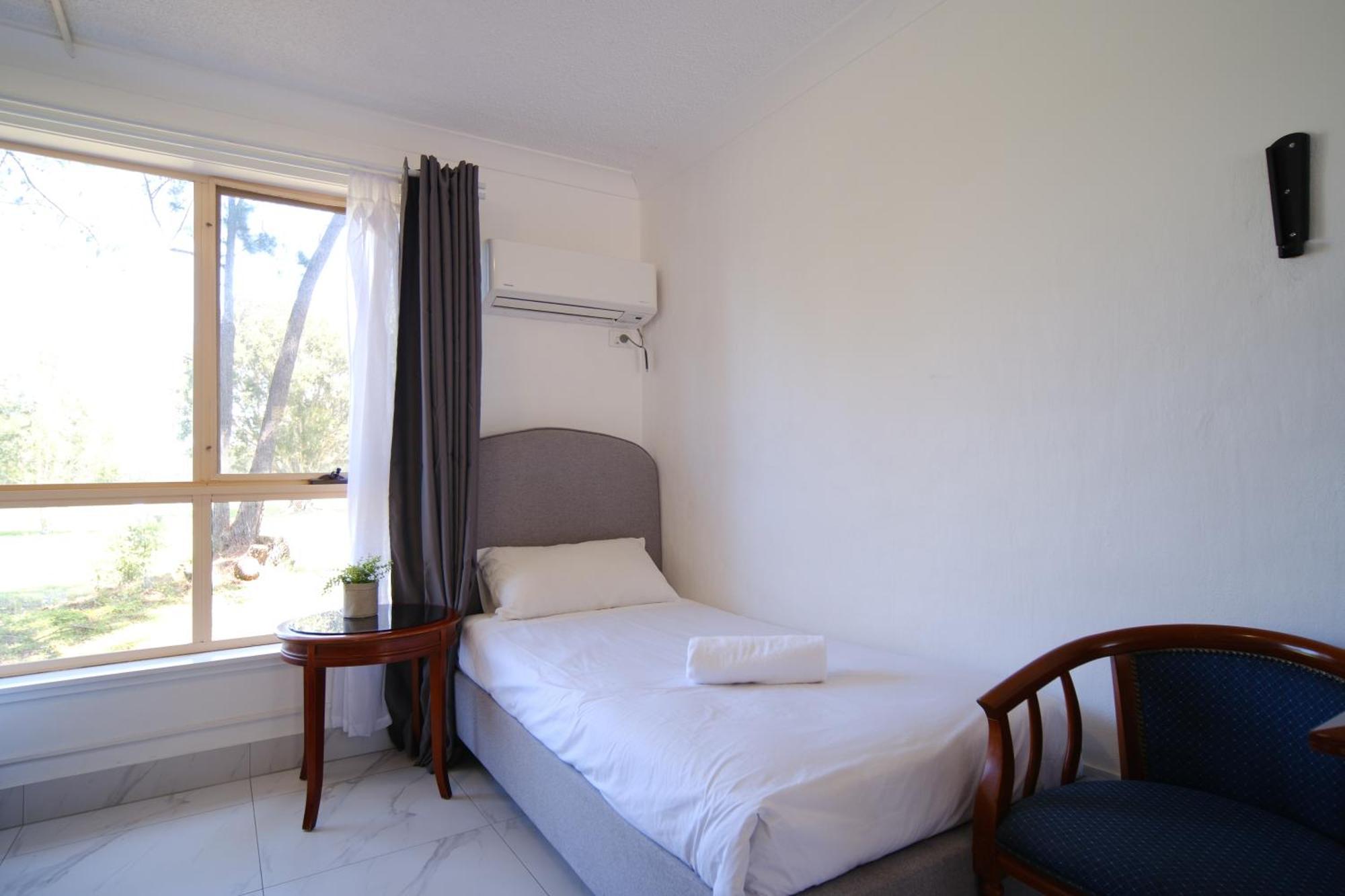 Golf Place Inn Wollongong Primbee Exteriör bild