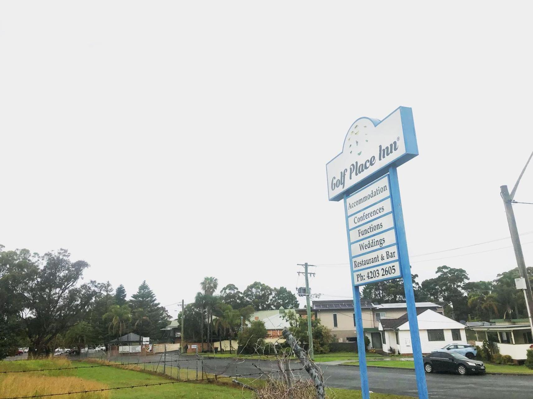 Golf Place Inn Wollongong Primbee Exteriör bild